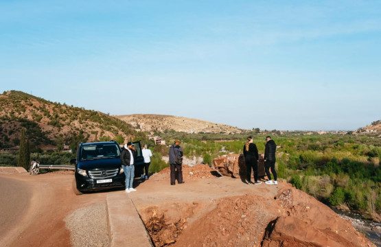Excursion d'une journée dans les montagnes de l'Atlas et les 5 vallées avec déjeuner à Marrakech