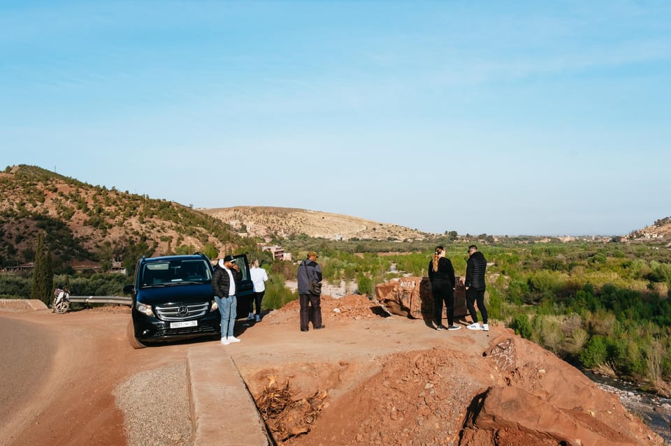 Excursion d'une journée dans les montagnes de l'Atlas et les 5 vallées avec déjeuner à Marrakech